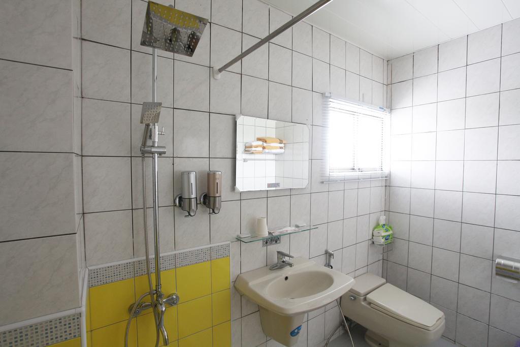 Light Shadow Apartment Budai Екстериор снимка