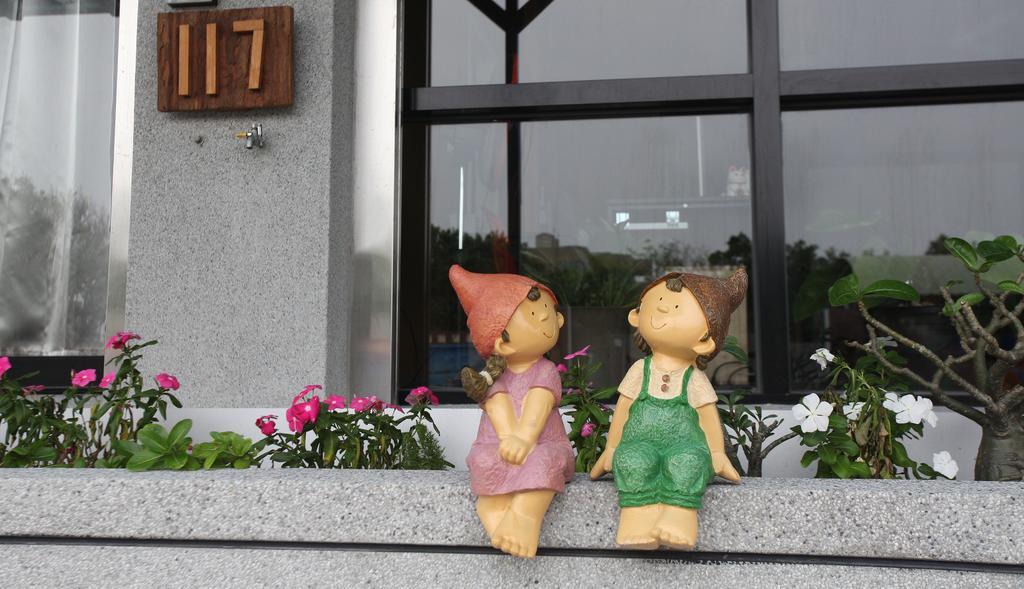Light Shadow Apartment Budai Екстериор снимка