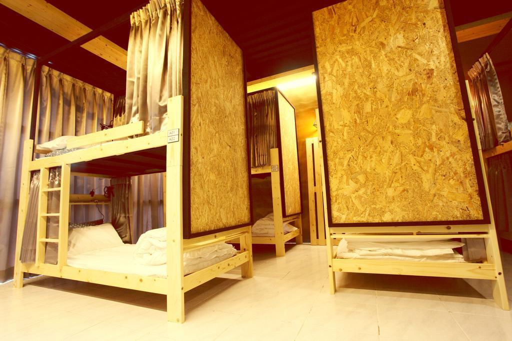 Light Shadow Apartment Budai Екстериор снимка